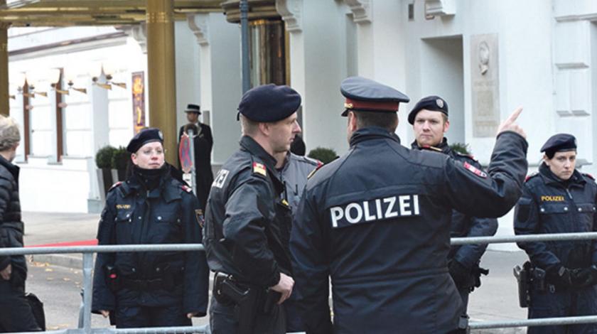 798901_policija-bec-austrija_ls.jpg