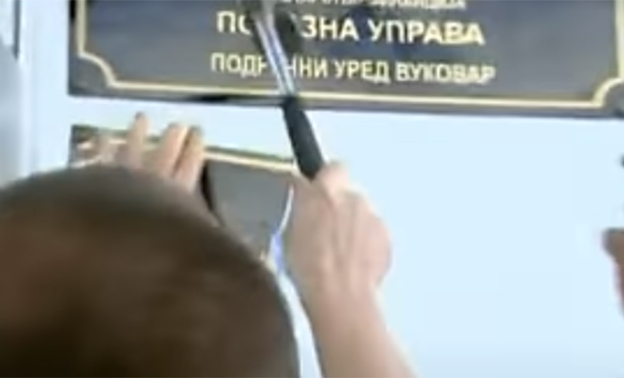 cirilicne-table-vukovar-screenshot-youtube.jpg