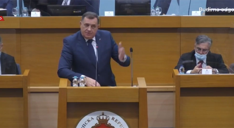 61b34f097515a-dodik.jpg