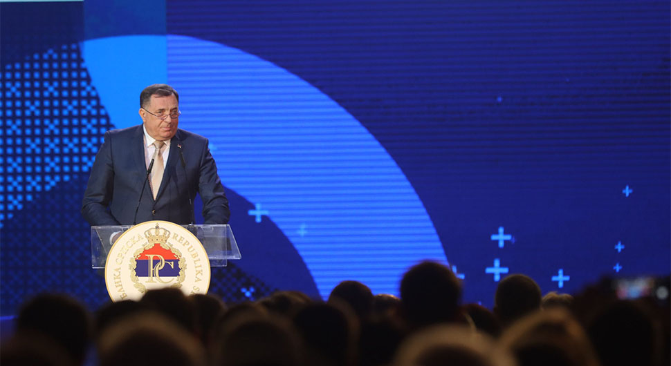 61d9e7bf508aa-dodik.jpg