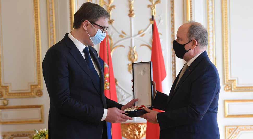 orden-vucic-tanjug.jpg