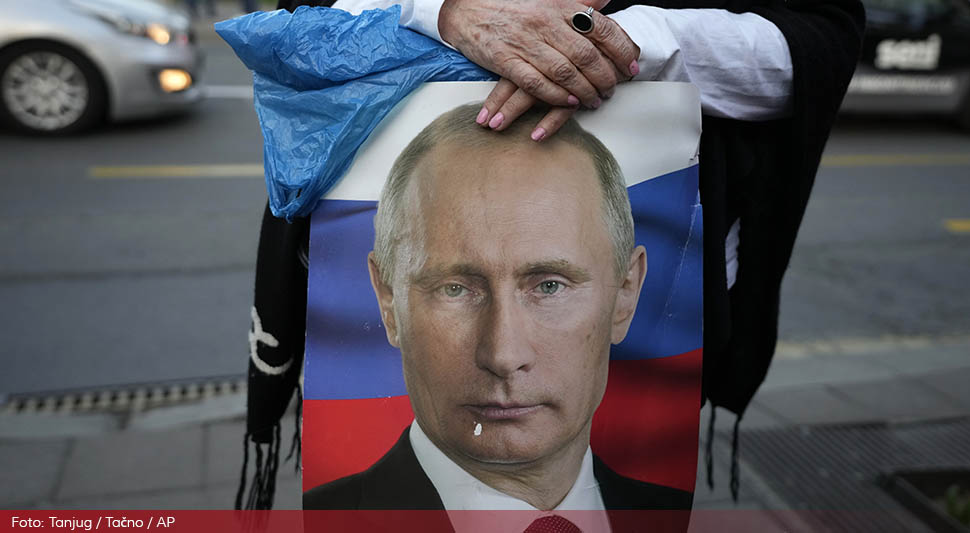 vladimir-putin-plakat-tanjugap.jpg