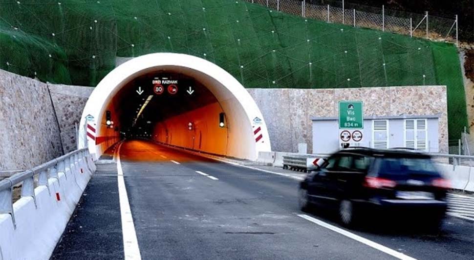 tunel.jpg