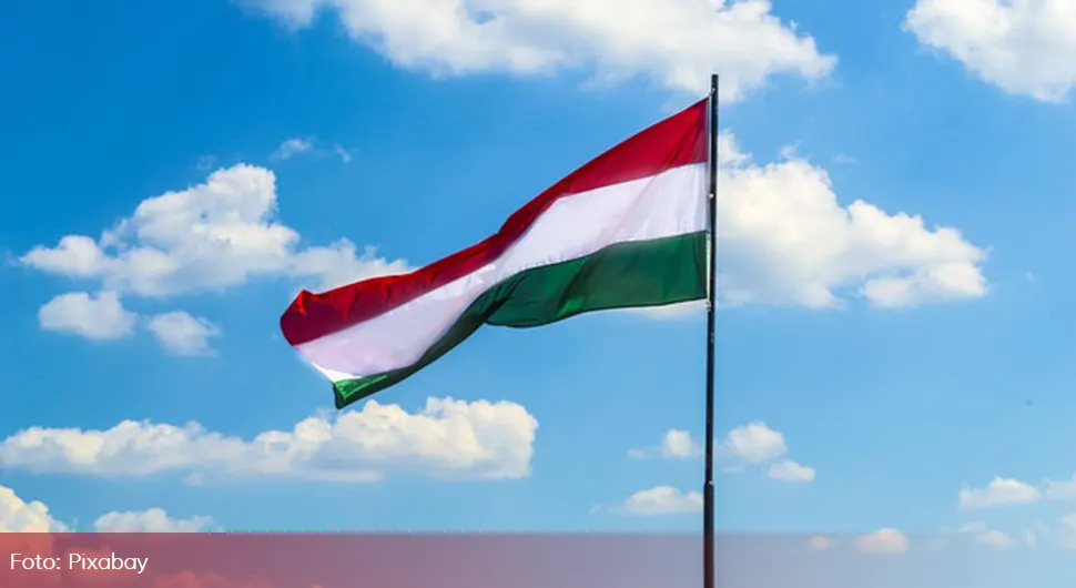 Mađarska-zastava.webp